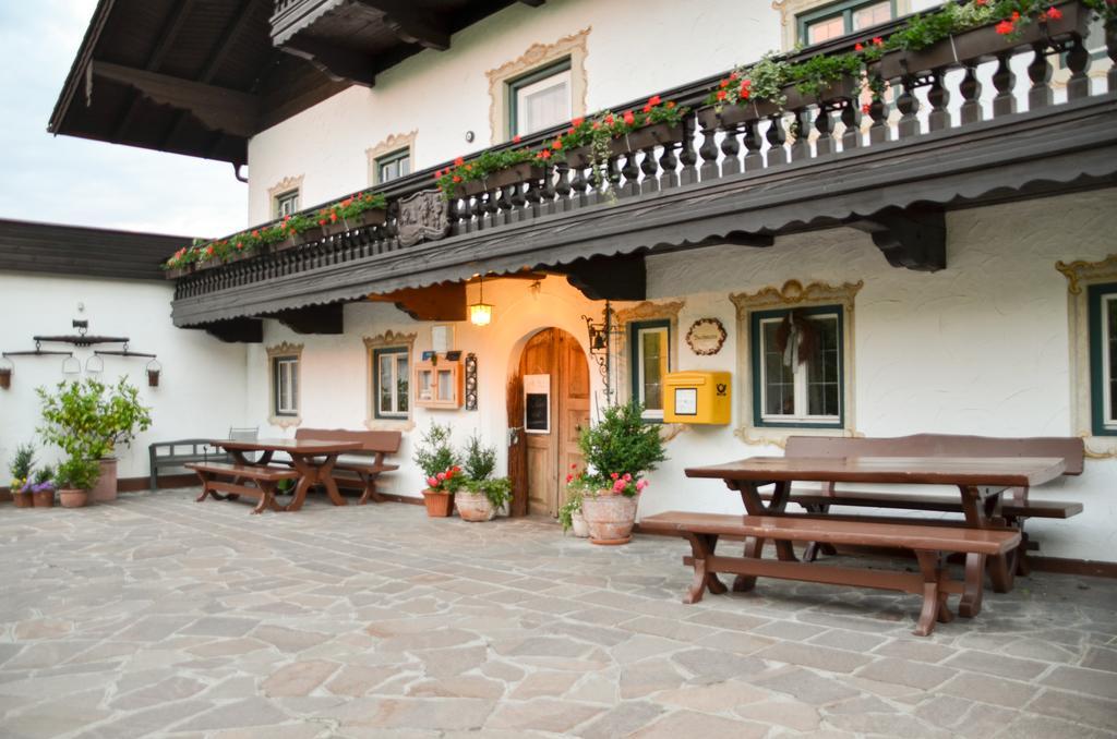 Hotel Restaurant Ferienwohnungen Alpenhof Übersee Eksteriør billede
